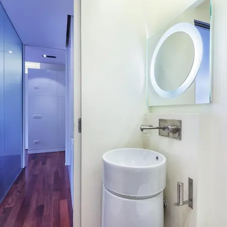 Апартаменты Bright And Cozy In Isola District - Marco Polo *