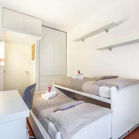Апартаменты Bright And Cozy In Isola District - Marco Polo Милан