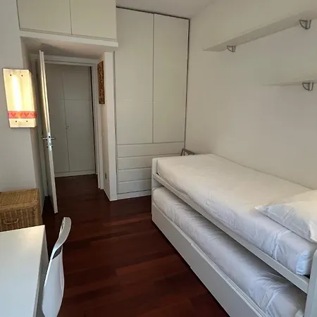 Апартаменты Bright And Cozy In Isola District - Marco Polo